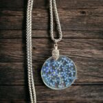 Naszyjnik z niezapominajkami