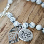 Bransoletka z korali ozdobnych