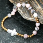 Różaniec na rękę z kamieni kwarcu - 18 cm