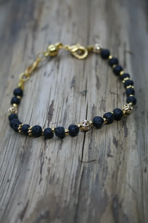 Bransoletka z kamieni naturalnych lawy wulkanicznej