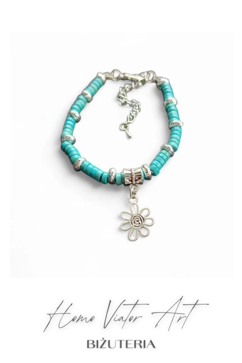 Bransoletka z kamieni turkusu oraz zawieszką. 17 cm + przedłużka.
