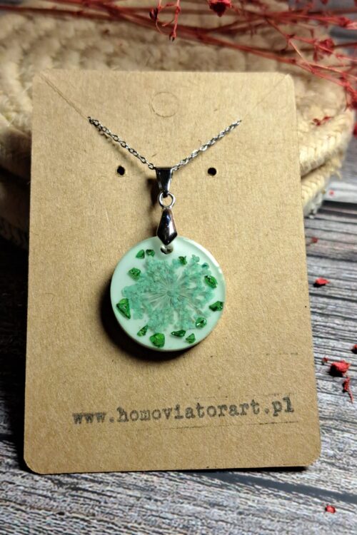 Naszyjnik z dziką marchwią