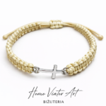 Bransoletka na sznurku z krzyżykiem.  17 cm.