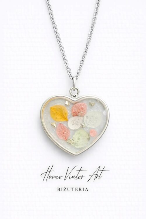 Naszyjnik z hortensjami w sercu