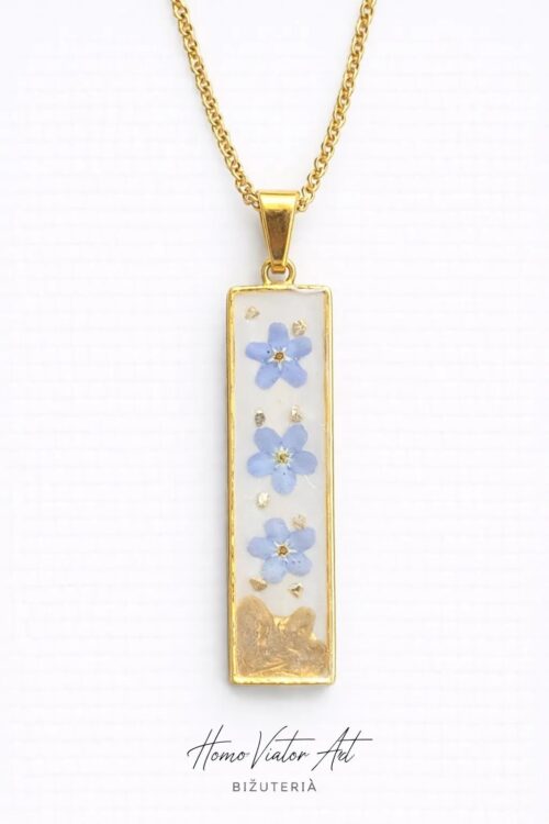 Naszyjnik z niezapominajkami i płatkami złota