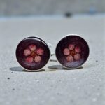Spinki do mankietów z suszonym kwiatem – burgundowe