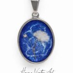 Naszyjnik z gipsówką w żywicy