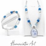 Naszyjnik i bransoletka z kamieni naturalnych z zawieszką z niezapominajkami