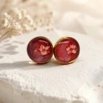 Kolczyki z prawdziwymi kwiatami w żywicy – różowa mgiełka | stal chirurgiczna | OUTLET
