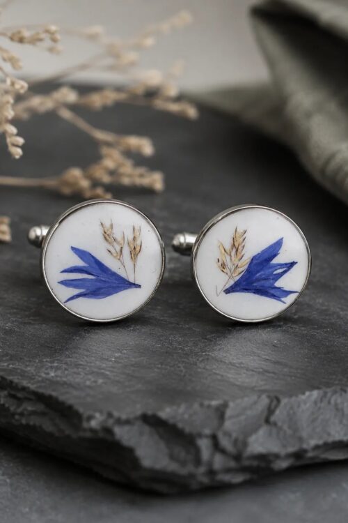Spinki do mankietów z prawdziwym chabrem zatopionym w żywicy