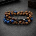 Cały męski, drewniany różaniec na rękę z chalcedonem | 20-21 cm